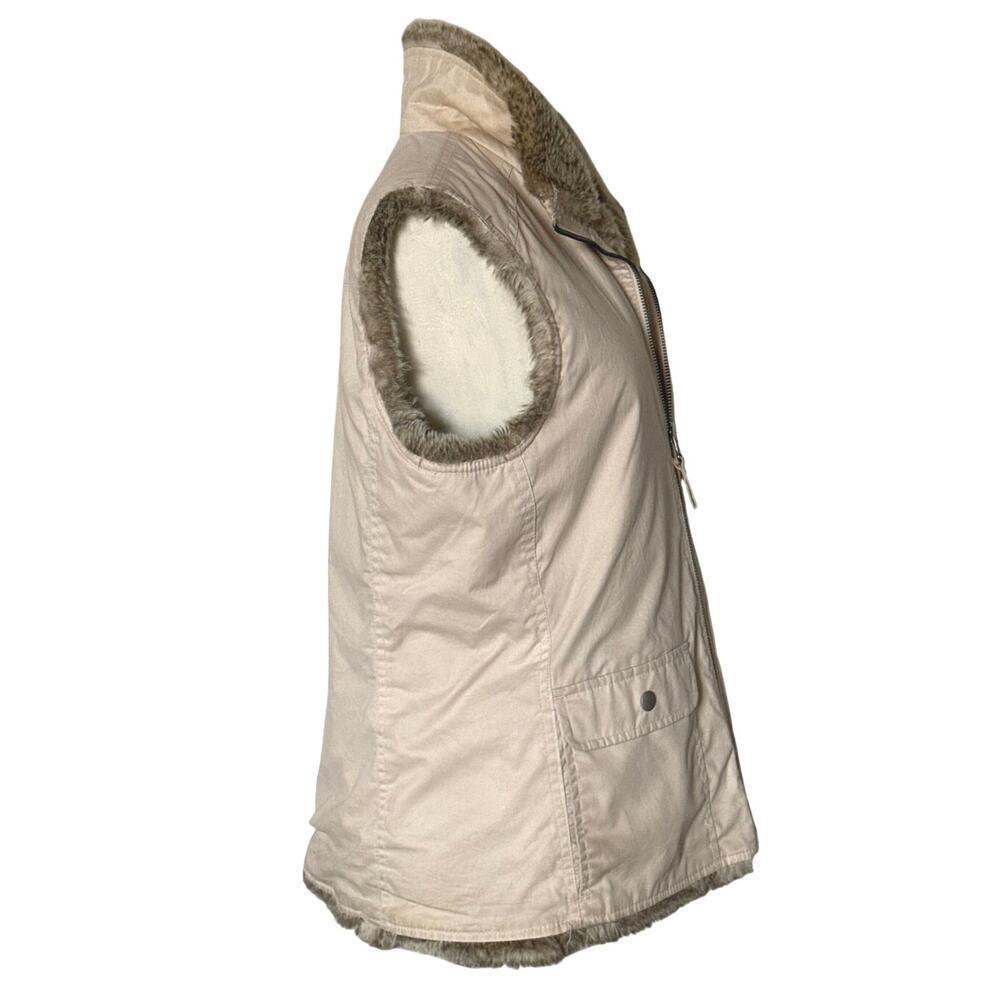Fully Reversible Faux Fur Vest Women’s Size M Old Navy - Picture 6 of 9